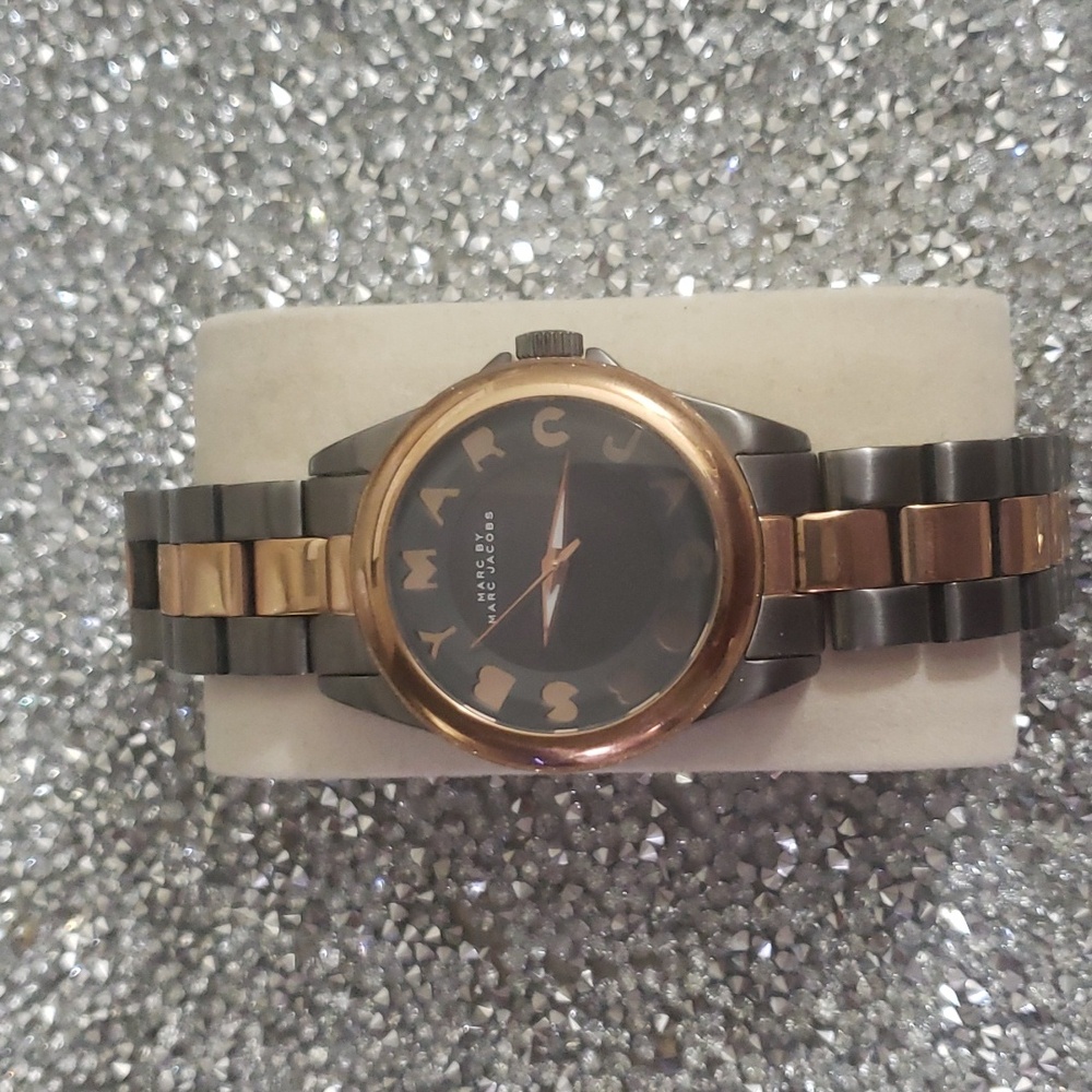 Marc Jacob watch almost new
